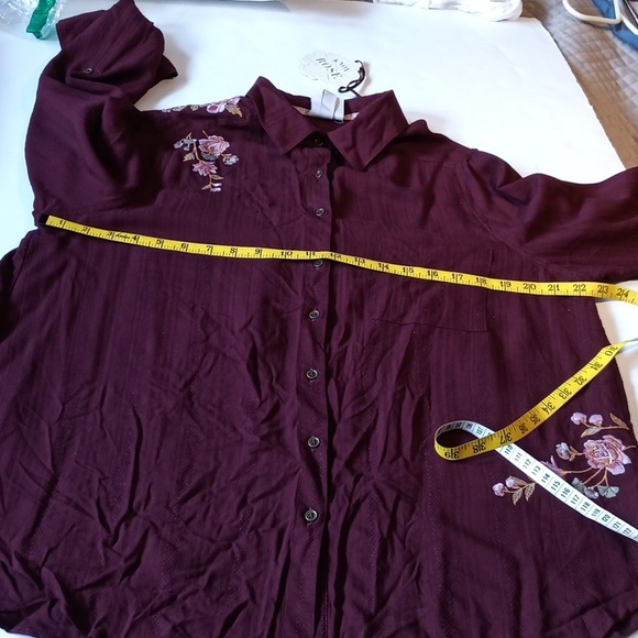 Sz L Know Rose Embroidered Rose Long Sleeve Button Linen Blend Top - Picture 6 of 15